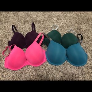 Victoria’s Secret T-shirt lightly lined Demi bras size 34DD